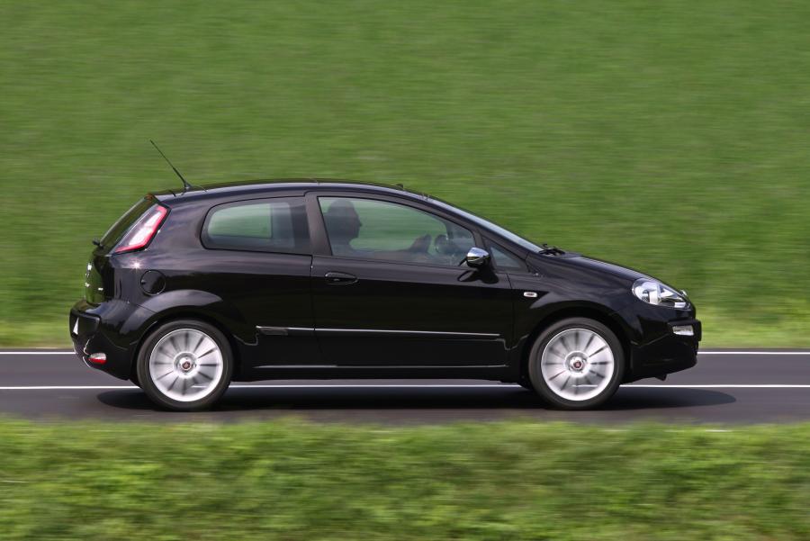  Fiat Punto Evo 2009 года  (фото 26 из 45)